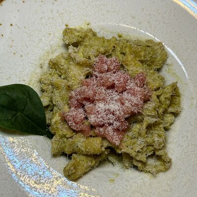 Кампанелле из тунца в сливочном пестов В завязке по цене 550 ₽