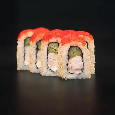 Ролл Калифорния с креветкой в Royal fish по цене 375 ₽