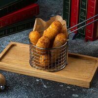 Сырные палочки в McKey Pub & Restauraunt