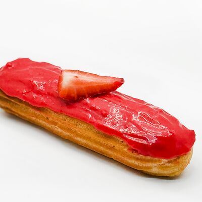 Клубничный эклер в Pur Pur по цене 265 ₽