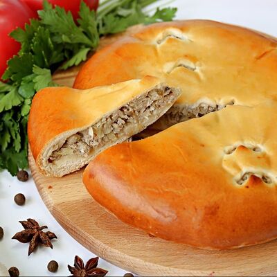 Пирог с мясом и капустой в Хлебница по цене 319 ₽