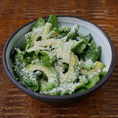 Зеленый салат, авокадо, пармезан в KOJI по цене 1220 ₽