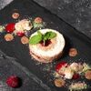 Кростата с воздушным творожным сыром и малиновым гляссе в Shabby по цене 520