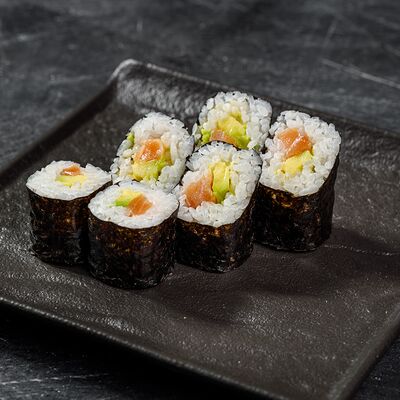 Сяке с авокадо в Пикники по цене 340 ₽