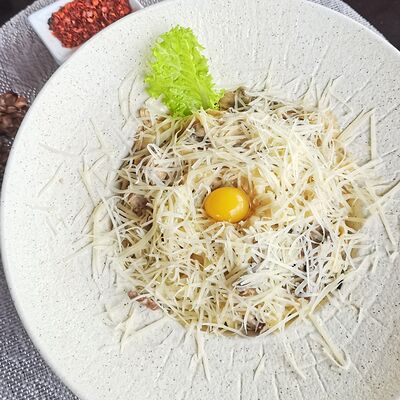 Феттуччине с телятиной и грибами в Аустерия по цене 770 ₽