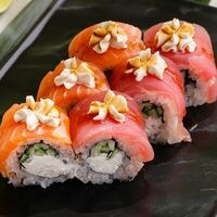 Сливочный ролл с лососем и тунцом в Баклажан Озерки