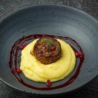 Крокет из томленой утки с картофельным пюре в Fish Point