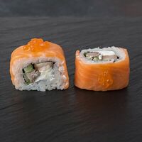 Ролл Сяке Урамаки в Sushi house