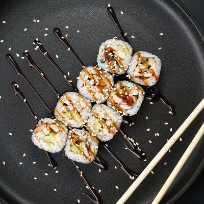 Роллы Маки с угрём в Хорошие руки - Роллы по цене 690 ₽