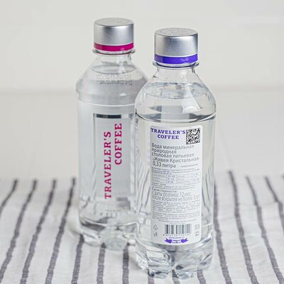 Вода газированная в Traveler's coffee по цене 214 ₽