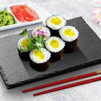 Классический ролл с такуаномв Sushi White Lux