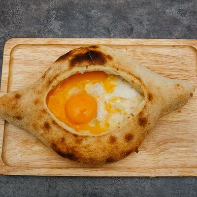 Хачапури по-аджарски в Грин бар по цене 480 ₽