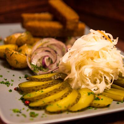 Закусочкав Гриль-бар Бегемот и мышь по цене 485 ₽