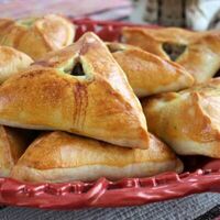 Пирожок с курицей и картофелем в Пончик