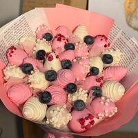 Букет из клубники в шоколаде «Сладкие новости» в Mosberry