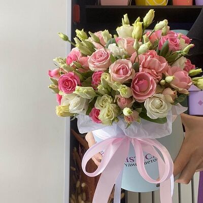 Композиция Вниманиев FLORISTICA по цене 5350 ₽