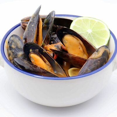 Мидии чилийские в соусе том ям в Hot-Pizza по цене 549 ₽