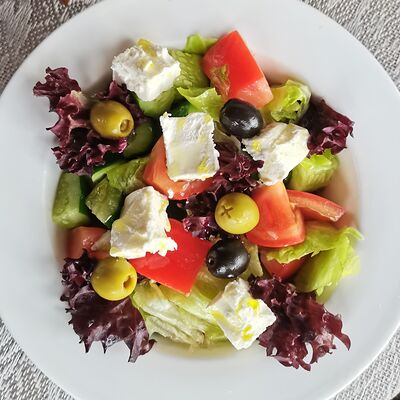 Греческий в Аустерия по цене 370 ₽