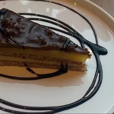 Миндальный торт в Bella Strada по цене 550 ₽