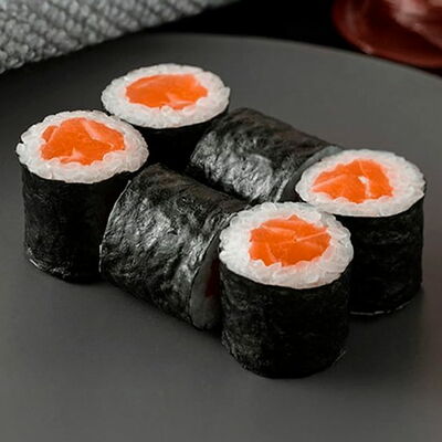 Ролл с Сёмгой в Sёmga по цене 401 ₽