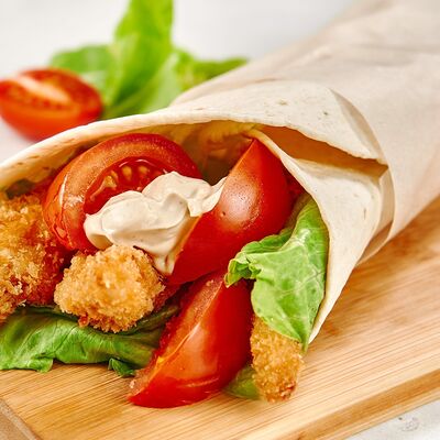 Цезарь-ролл с хрустящей курочкой в Bazar по цене 219 ₽