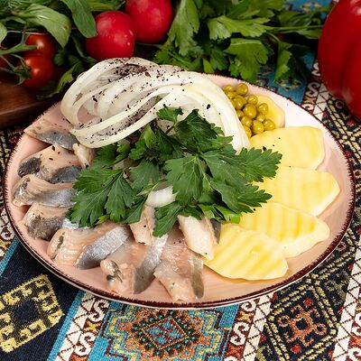 Селедочка по-домашнему в Кафе Сим-Сим по цене 530 ₽