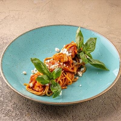 Спагетти с креветками и сыром фета в У рыбака по цене 950 ₽