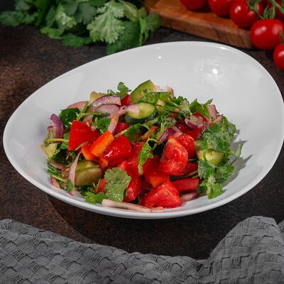 Салат овощной с лимонным соком в Райхон по цене 280 ₽