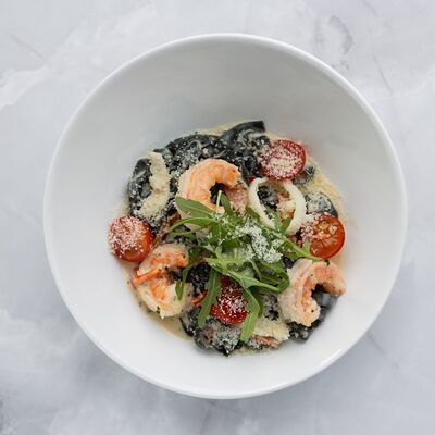 Паста с креветками и кальмарами в Паста-бар Хорошие руки по цене 970 ₽