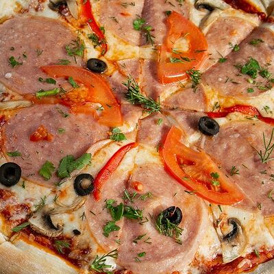 Пицца с ветчиной в Pizza Milano по цене 850 ₽