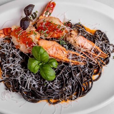 Нери с креветкой в City club по цене 1230 ₽