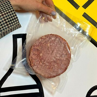 Котлеты говяжьи в Vaffel по цене 510 ₽