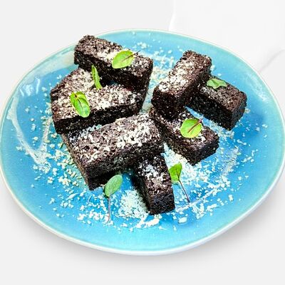 Чесночные гренки с пармезаном в Caviar по цене 480 ₽