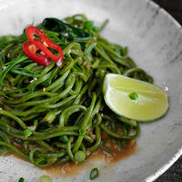 Шпинатная лапша в Double Duck