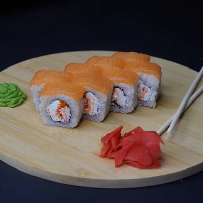 Ролл Филадельфия с крабом в Yo! Sushi по цене 750 ₽