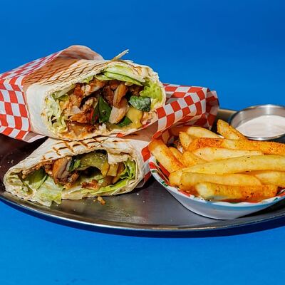 Ливанский кебаб с фалафелем в Ист по цене 743 ₽