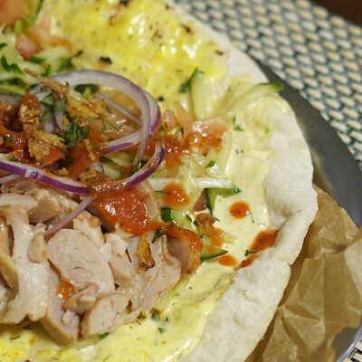 Гирос со свининой в Оазис кафе по цене 420 ₽