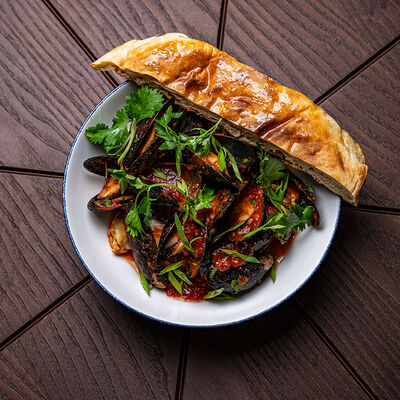 Мидии с соусом в Утомленные солнцем по цене 790 ₽