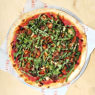 Пицца Вегетарианская в Tomatino Пиццерия по цене 1050 ₽