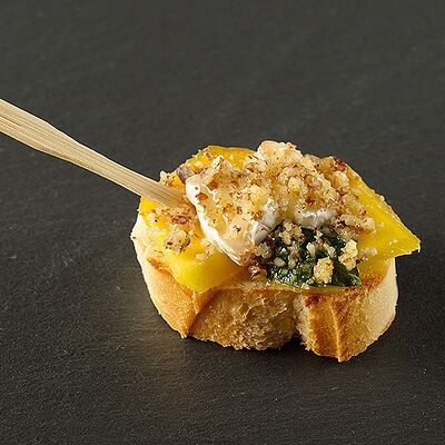 Кростини с манго в Brusketta.pro по цене 126 ₽