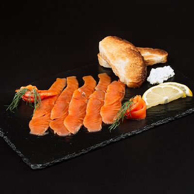 Сёмга слабосолёная в Harats Pub по цене 1058 ₽