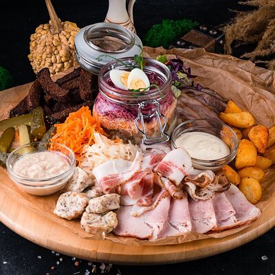 Закуска под водочку в ШКВАРКИ по цене 40 р.