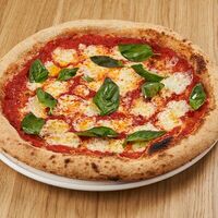 Пицца Маргарита в Итальянское бистро Figata