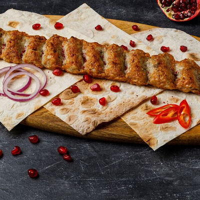 Люля-кебаб из куриного мяса в Мангал холл по цене 720 ₽