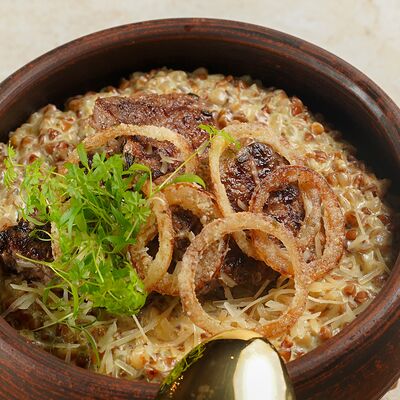 Зеленое греччото с мраморной говядинойв Кофеварня по цене 829 ₽