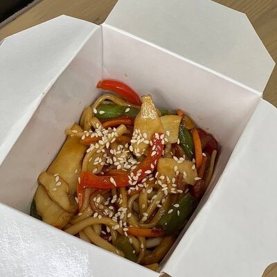 Wok овощной с грибами в Food hunter по цене 432 ₽