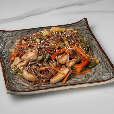 Тори соба с гречневой лапшой в Сушимания по цене 230 ₽