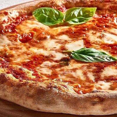 Пицца Маргарита 26 см в Pizzarella36 по цене 740 ₽