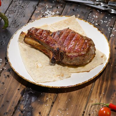 Шашлык из каре телятины 250г в Ресторан Мангал по цене 1070 ₽