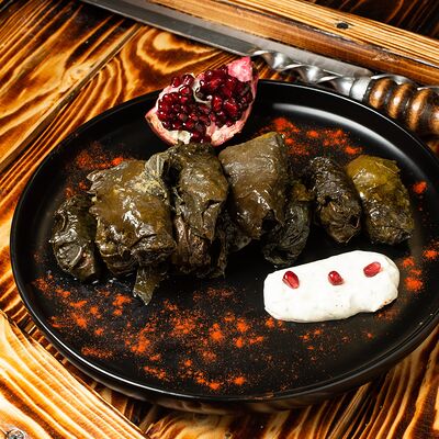 Армянская долма в Золотой шампур по цене 670 ₽